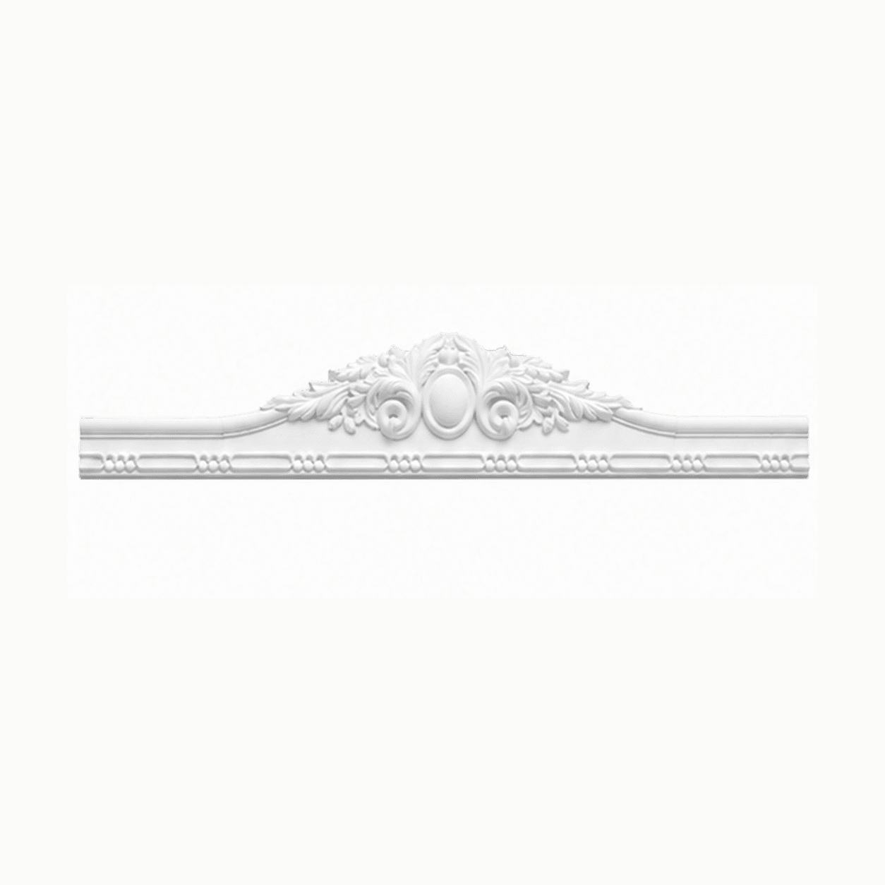 Fronton Baroque à Médaillon et Feuilles d'Acanthe
